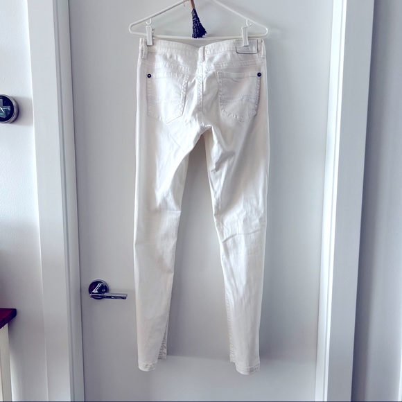Size 28 White Straight Leg Jeans - Picture 3 of 4